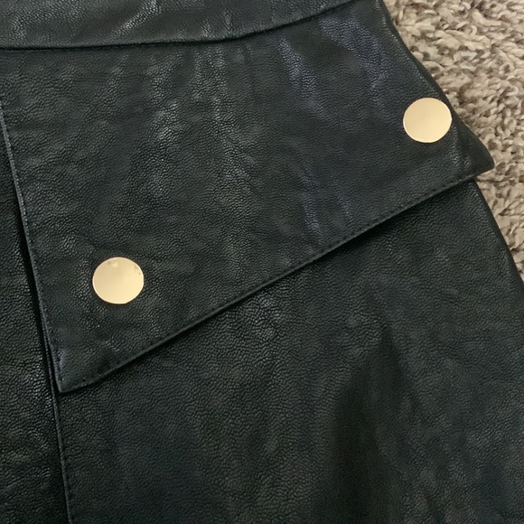 Zara Faux Leather Skirt - Picture 3 of 4